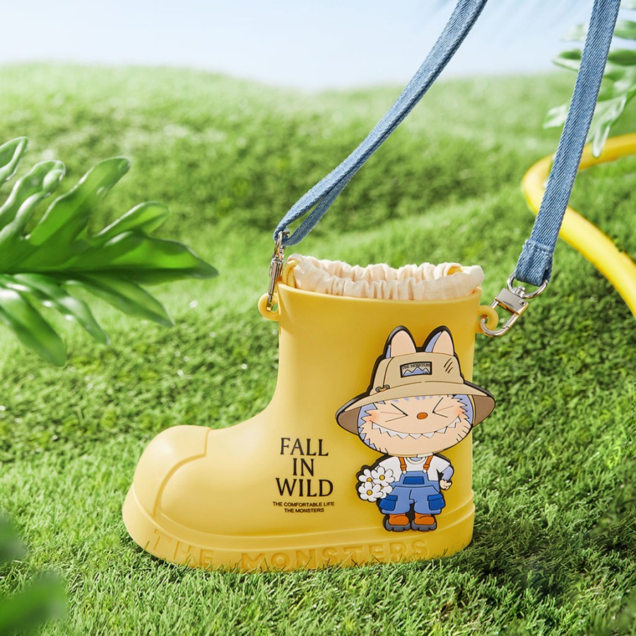 pop mart the monsters labubu torba przeciwdeszczowa fall in wild