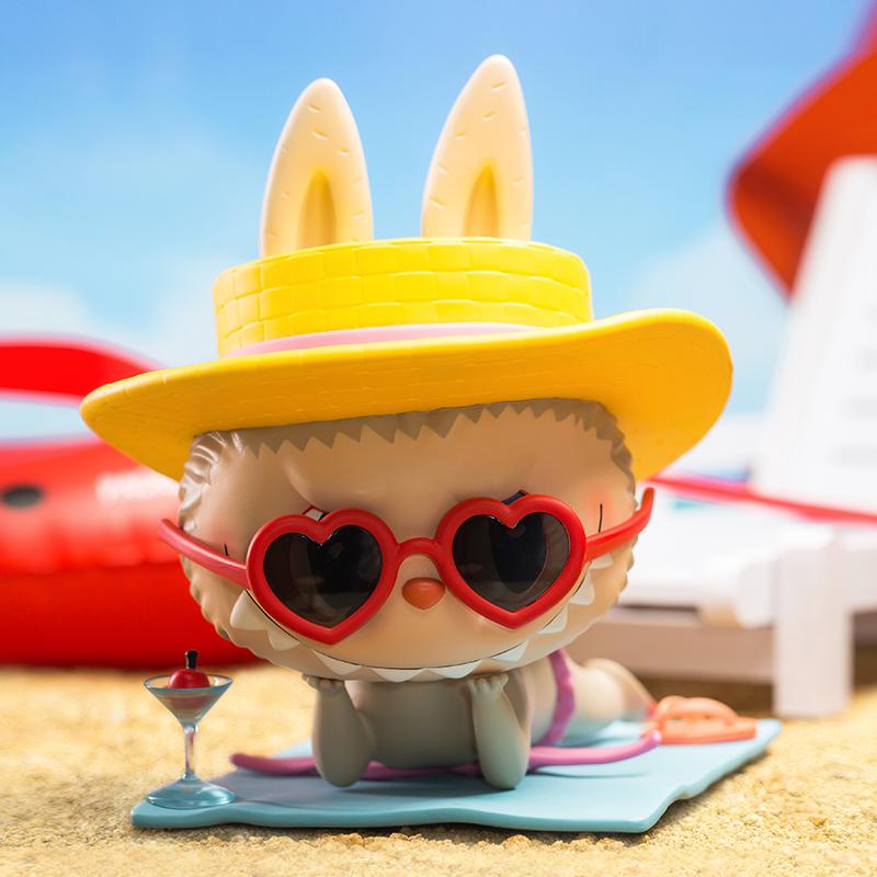 pop mart the monsters labubu beach 200 figurka