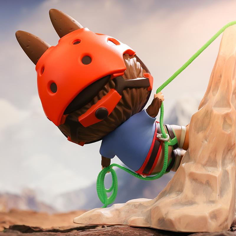 pop mart the monsters labubu climber 200 figurka