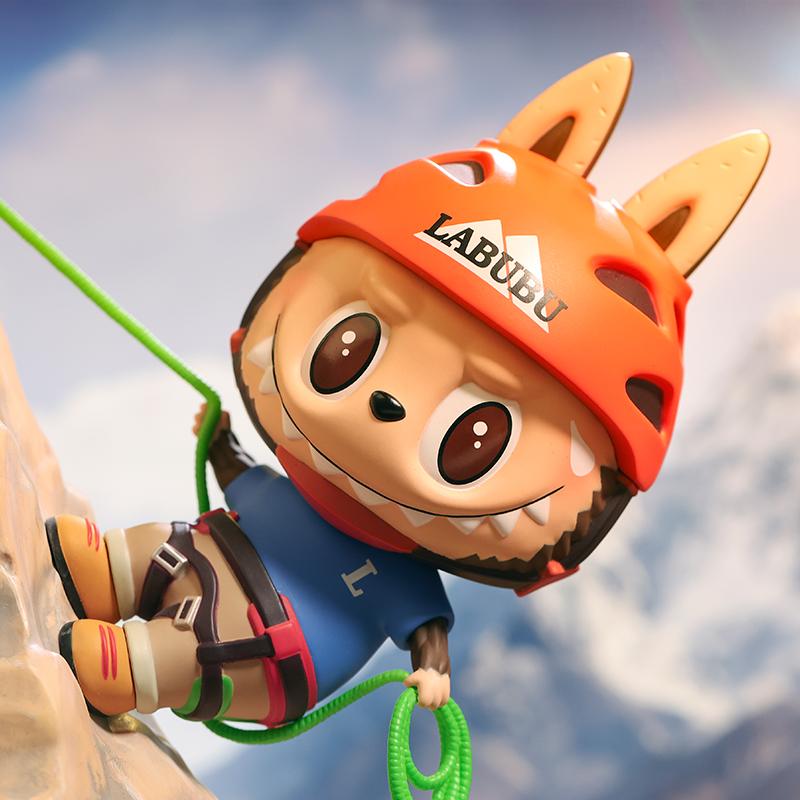 pop mart the monsters labubu climber 200 figurka
