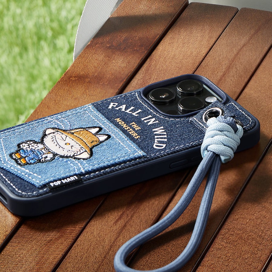 pop mart the monsters labubu etui na telefon fall in wild na iphonea